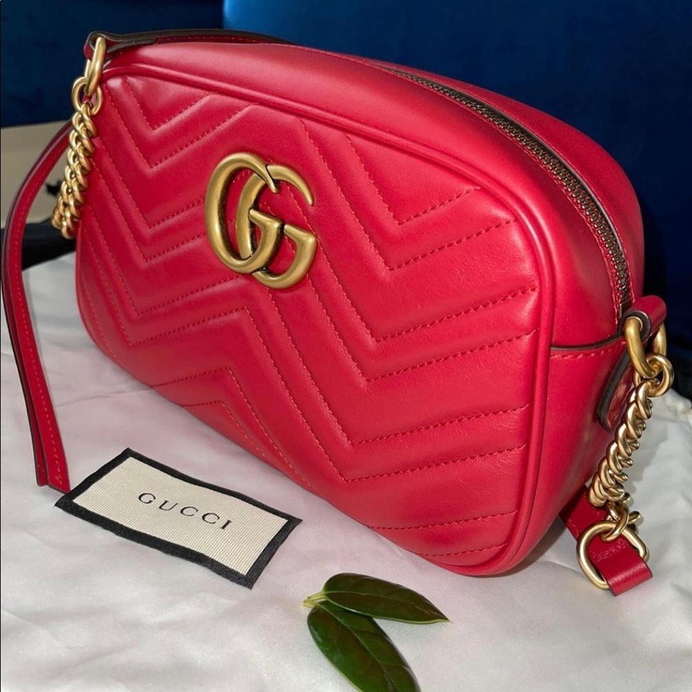 Gucci 💯Authentic Marmont camera bag small, excellent condition